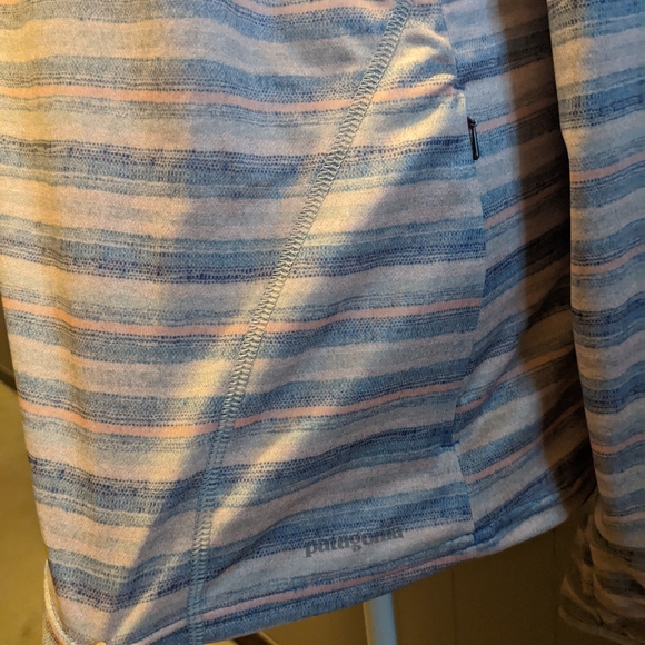 Patagonia Long Sleeve Hooded Top L - Picture 6 of 10